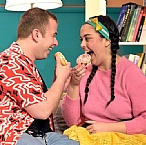 הבחורים בדלת ממול צלם יוסי צבקר